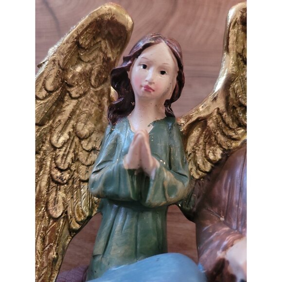 Kirkland's Nativity Holy Family With Angel Resin 10 in Mary Joseph Jesus - Picture 4 of 11